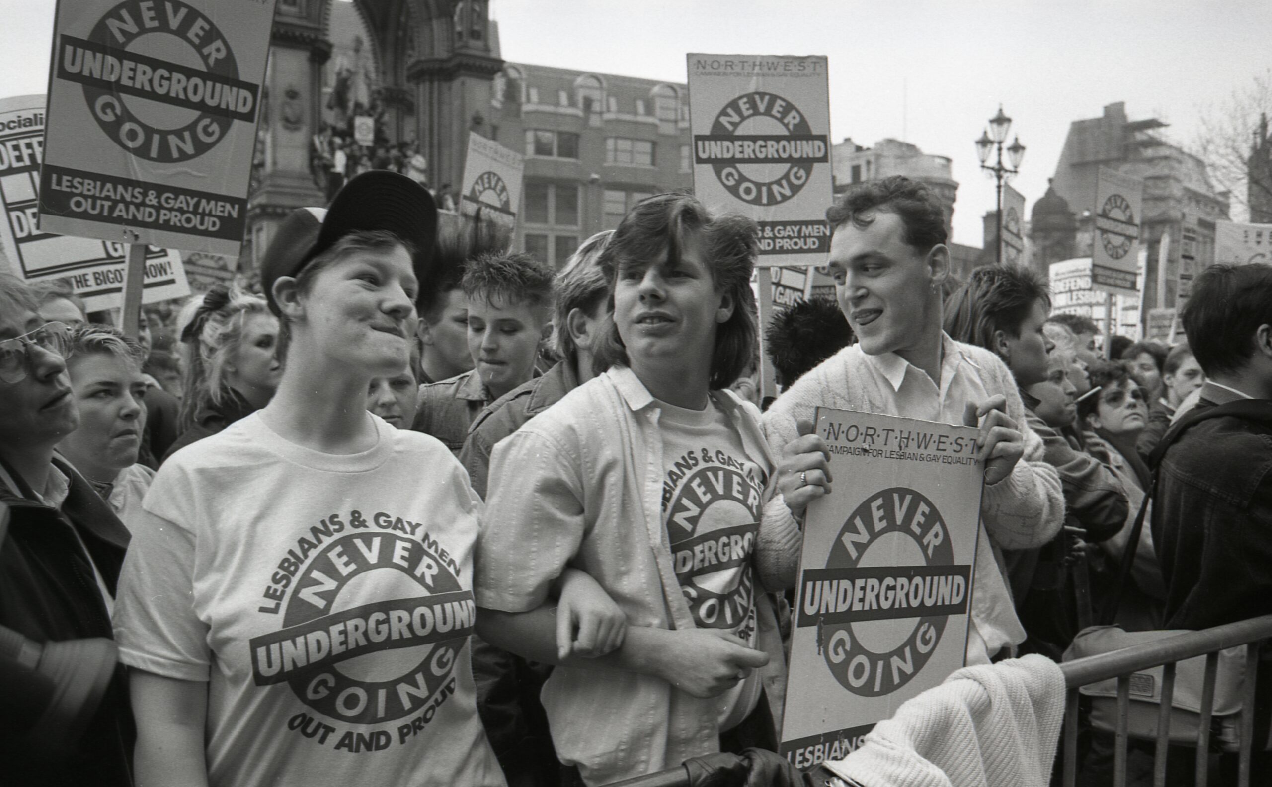 Glory hole term origins: Did gay culture or glass blowing invent